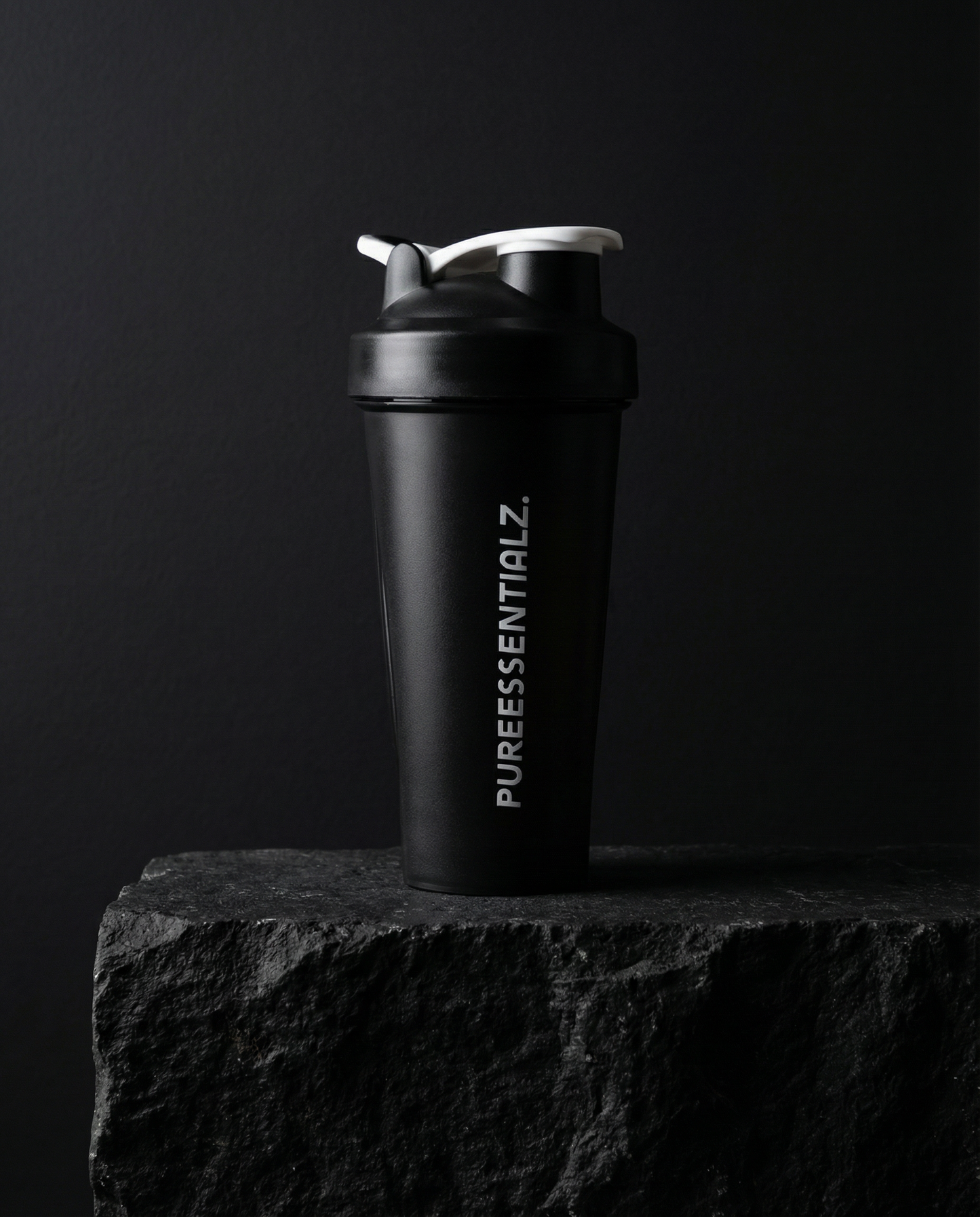 PUREESSENTIALZ. Premium-Shaker - 700ml - Schwarz